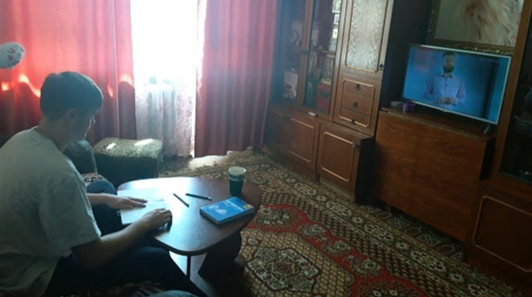 Школа на карантині: розповідь уманського школяра про своє дистанційне навчання