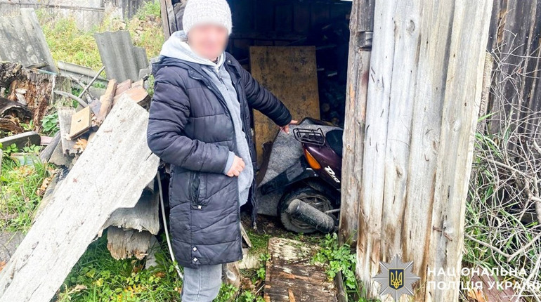 Жителька Сарненського району вкрала мопед: їй готують підозру