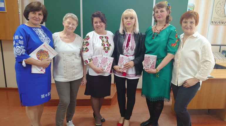 Первомайські майстрині зустрілись на День вишиванки