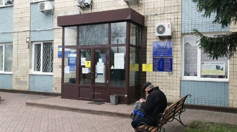 Не треба ходити в банк: оформити паспорт у Фастові стало ще легше