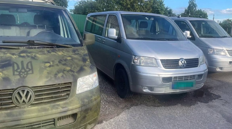 Псевдоволонтер із Сарн завіз в Україну 51 авто під виглядом гуманітарної допомоги: його судитимуть