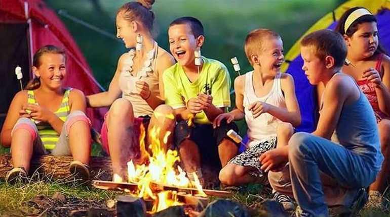 Діти з Луганщини продовжують літній відпочинок у Карпатах. Як потрапити на оздоровлення