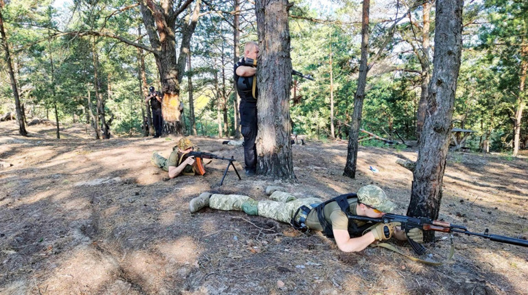 У поліцейських Вараського району марш-кидок: у повній бойовій готовності