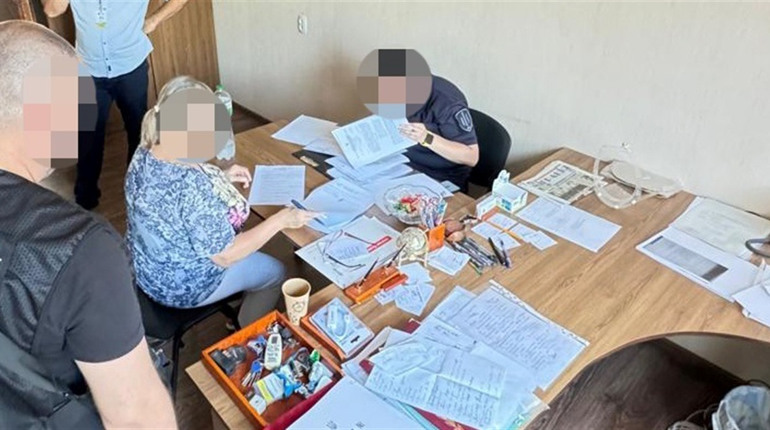 На Одещині працівниці міграційної служби спілкувалися на роботі наративами російських "методичок"