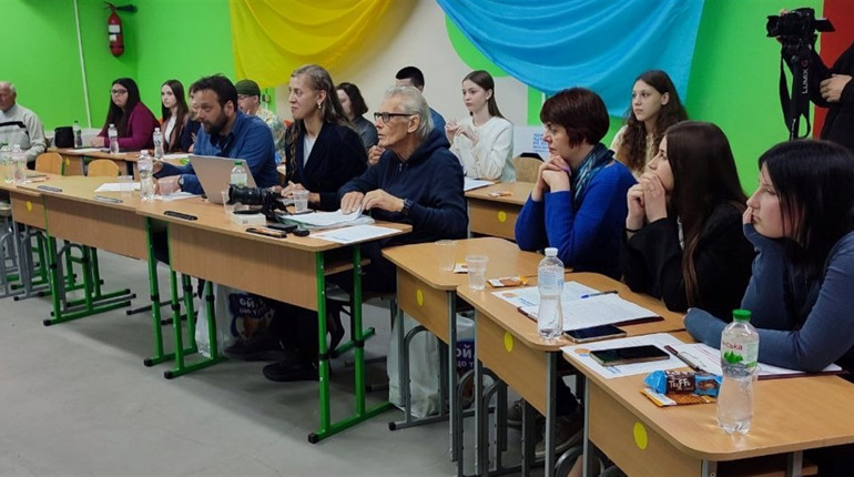 Секрет Алекса де Коха: Чому нідерландський меценат інвестує в мрії шосткинської молоді?