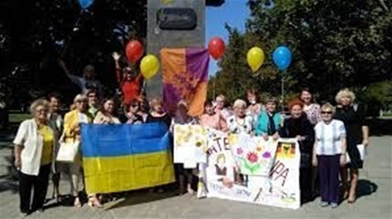 Бібліотечній системі Херсона — 45 років: розповідаємо разом із бібліотеками про їхню історію