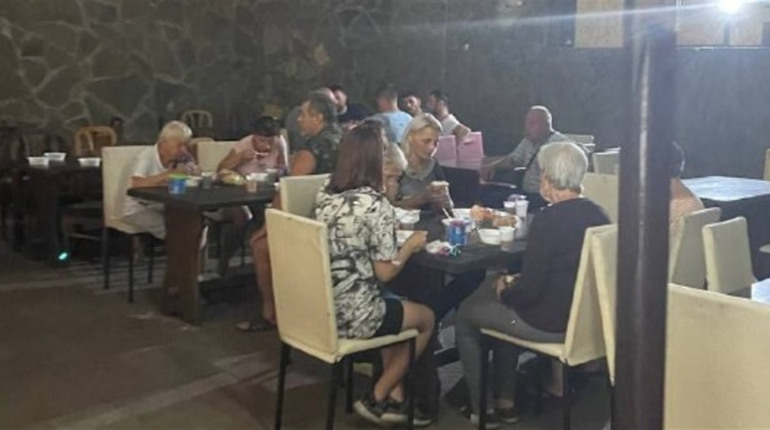 Зголоднілих сєвєродончан окупанти годуватимуть безкоштовними наїдками. Де можна поїсти