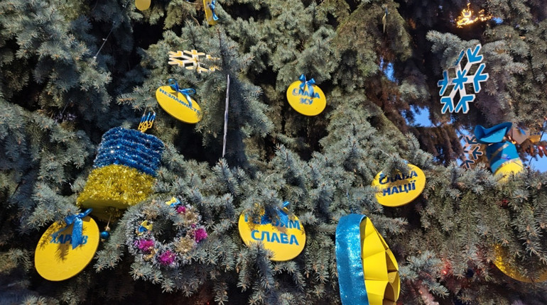 Прикмети та традиції зустрічі Нового року: своїми секретами діляться первомайці