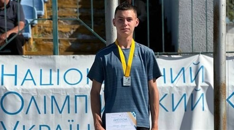 Вихованець Старокостянтинівської ДЮСШ встановив новий рекорд України