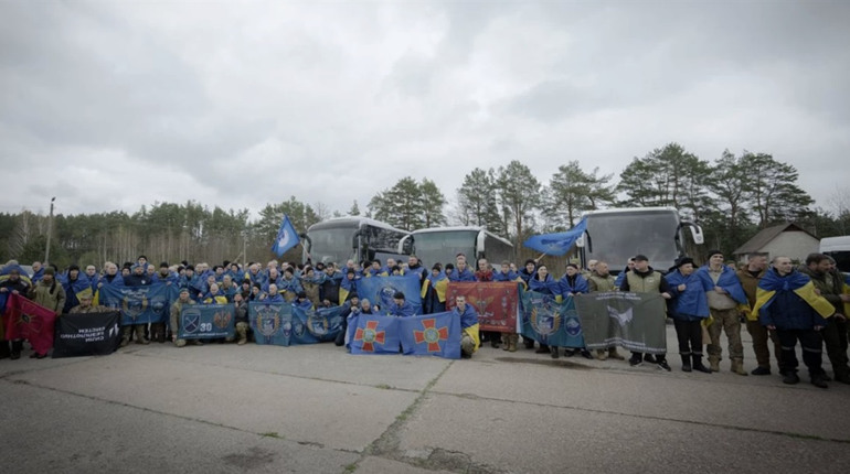 Під час обміну з полону повернулися п’ятеро жителів Полтавщини