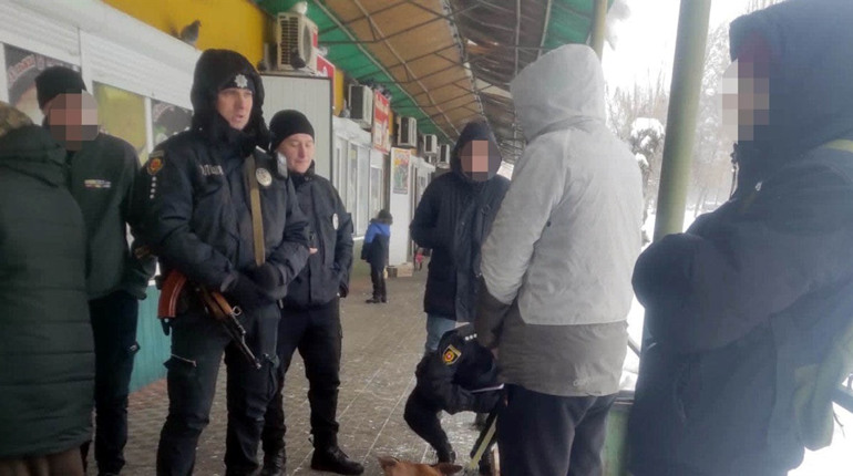 У жителя Вараша поліцейські вилучили психотропну речовину