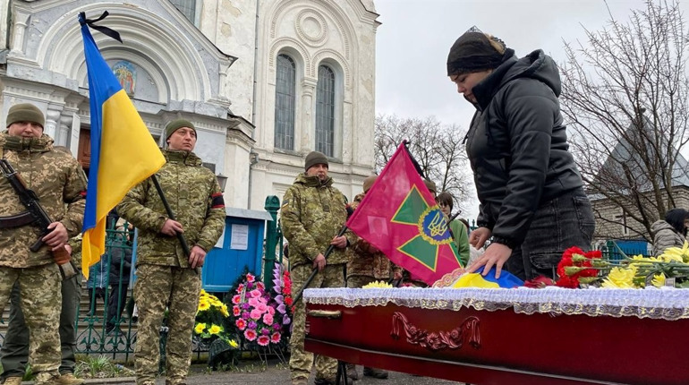 У Глухові попрощалися з прикордонником Олександром Шкурко, який загинув на Сумщині