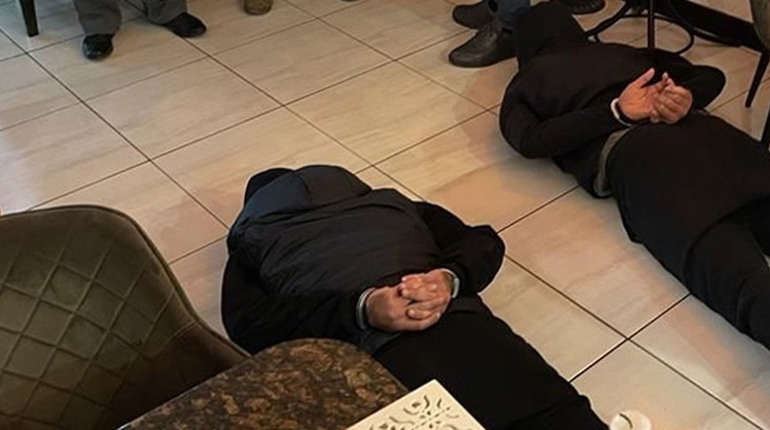 Вимагали мільйон у фермера