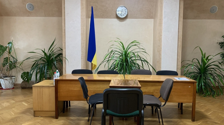 Обласна ТВК затягує з оголошенням списку депутатів облради, а голова ТВК не виходить на зв'язок 