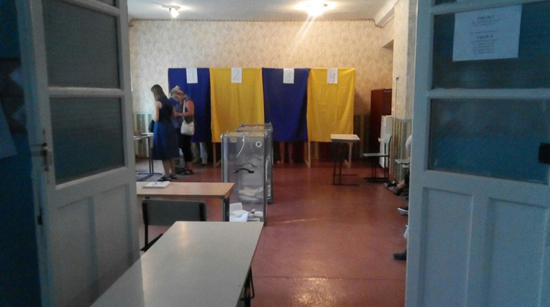 У 184-му окрузі перемогли Ігор Колихаєв і «Слуга народу»