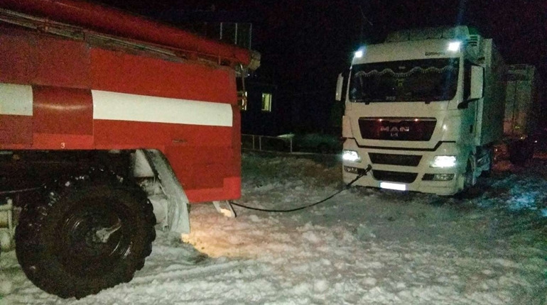 У Сватовому і районі погода не покращиться. Водіям радять утриматися від поїздок на власних авто