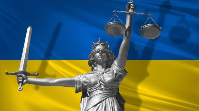 Самопроголошену кримську «суддю» за держзраду засудили до 12 років