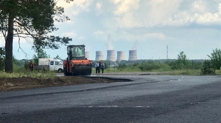 Дорога на Біле озеро попри анонсований ремонт залишається у жахливому стані
