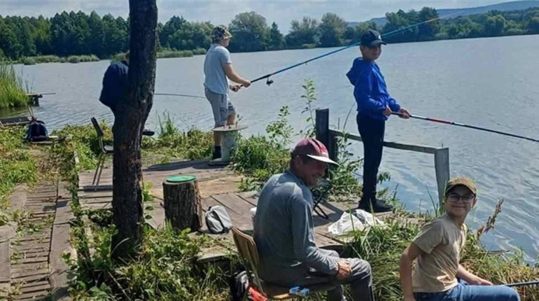 На Кременеччині провели свято до Дня рибалки