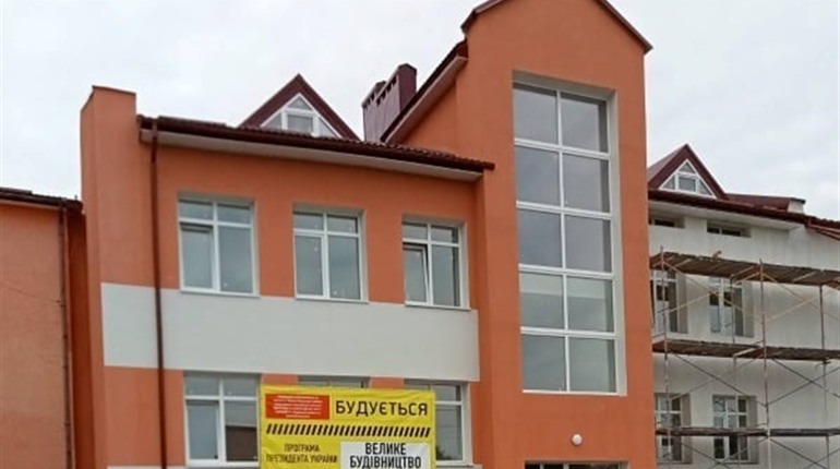 Спорткомплекс у Новиці стане центром спорту всієї громади: без басейнів, але з усіма умовами