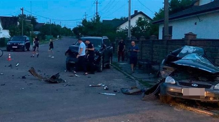 У Володимирці винуватець ДТП прийшов здаватись з адвокатом. Він визнає вину