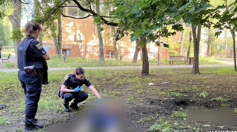 В Одесі чоловік підірвав себе гранатою у громадському місці