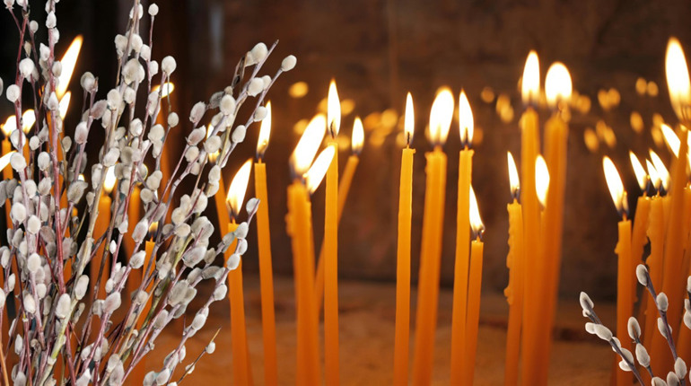 Вербна неділя-2026: коли у храмах Сарн освячуватимуть вербу