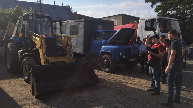 В Біляївці перевіряли справність комунальної техніки: які знайшли зауваження