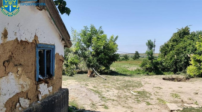 Окупанти вчергове обстріляли Білозерську громаду на Херсонщині: постраждала жінка