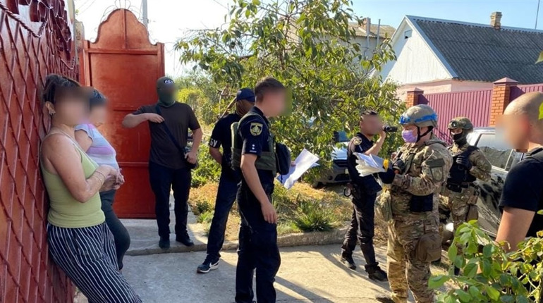 Наркотрафік до трьох областей України перекрили херсонські правоохоронці