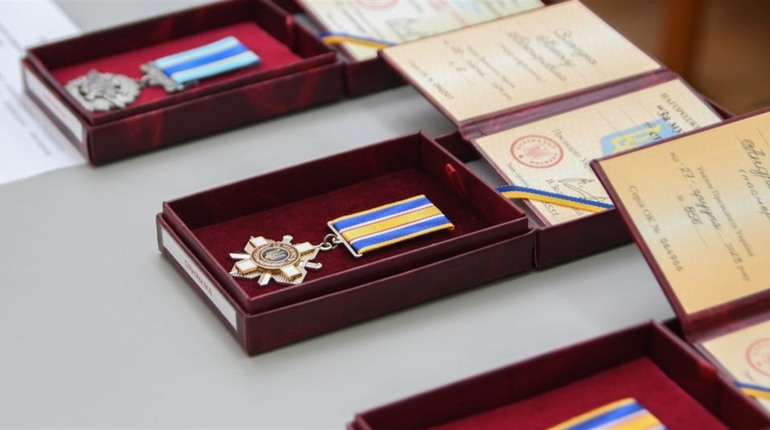 У Рівному посмертно відзначили захисників із Сарненського району