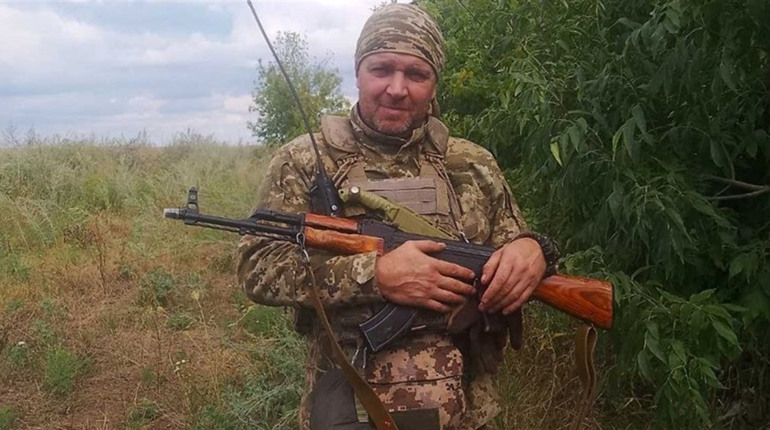 Бойовий шлях стрільця ЗСУ: у Васильківське на щиті повернувся Юрій Стасішин