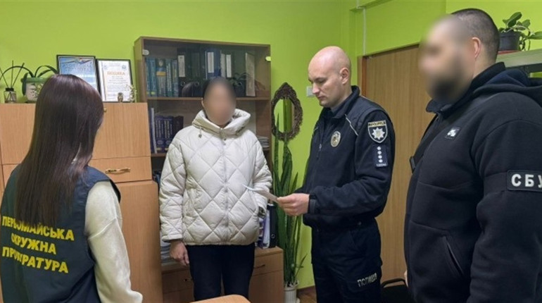 Виправдовувала вторгнення та дії росіян. На Первомайщині жінці повідомили про підозру