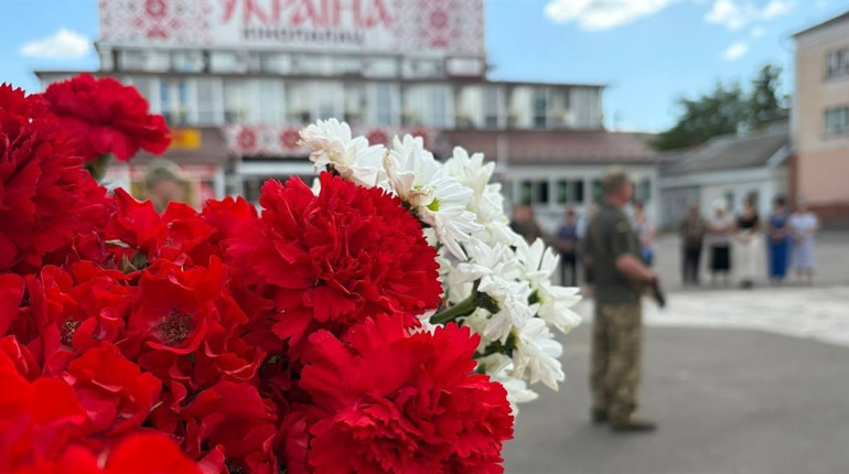 У Первомайську попрощалися із захисником України Олександром Дабіжею