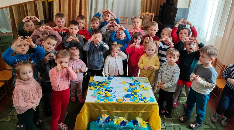 Для дітей в умовах війни: у Дрогобицькому дитсадку навчають за програмою “Думай на рівних"