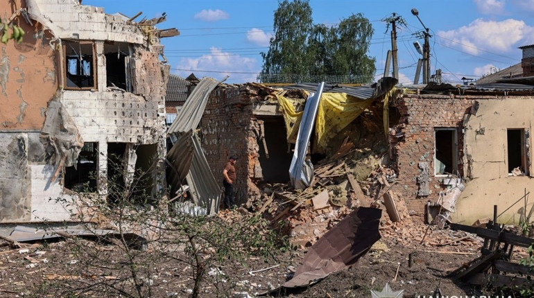 Ворожі обстріли Сумщини: є загиблі - цивільні та рятувальники