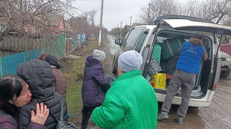 Продовжується евакуація родин із дітьми із Шипуватського старостату