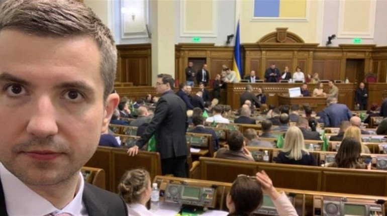 Повернення 30 тис доплат військовим знову під питанням: депутат Цабаль заблокував постанову