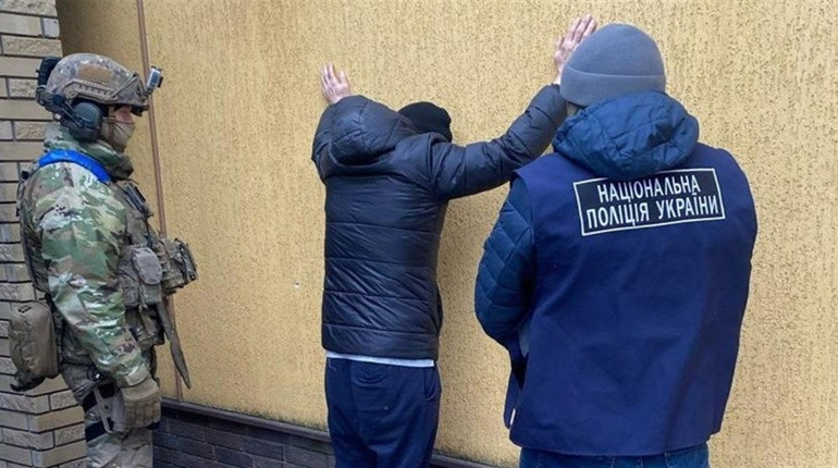 Шахрайська схема "Ваш родич потрапив у ДТП": на Сумщині затримано групу зловмисників