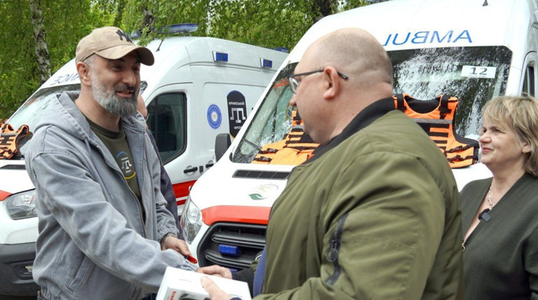 Автопарк медзакладів на Сумщині поповнився трьома "швидкими", одна з них – для Шостки