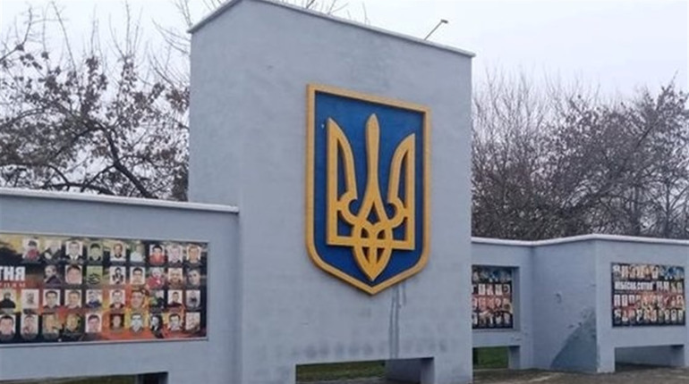 Ініціативна група публічно звертатиметься до очільника Херсонської ОДА щодо Алеї Героїв: що сталось