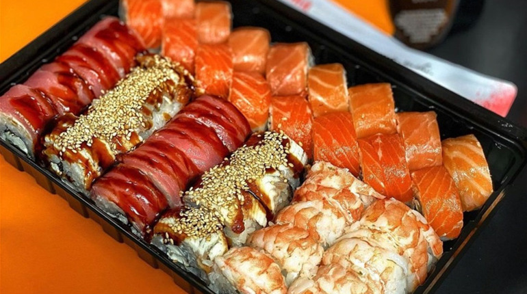 Osama Sushi у Конотопі: з 31 серпня по 2 вересня можна отримати рол у подарунок. Які умови?