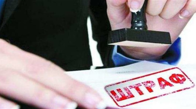 У Нетішині четверо чоловіків і одна жінка п'яними викликали поліцію: як їх покарали?