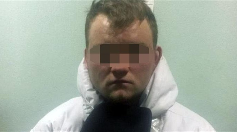 Житель Житомирщини хотів пронести в столичне метро гранату та набої