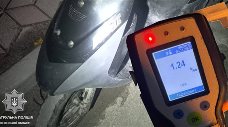 На Сарненщині патрульні зупинили нетверезого скутериста