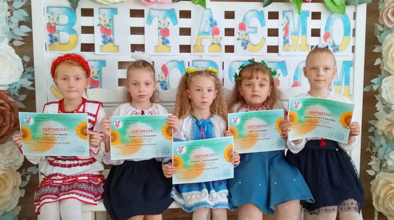 Глухівські діти перемогли в міжнародному конкурсі з патріотичними малюнками. Що зобразили?