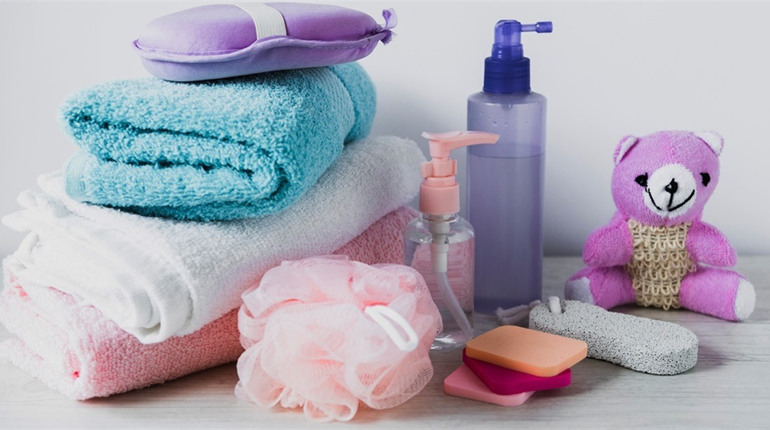 Без чого можна обійтися в перші дні життя малюка та які товари для дітей все ж необхідні?