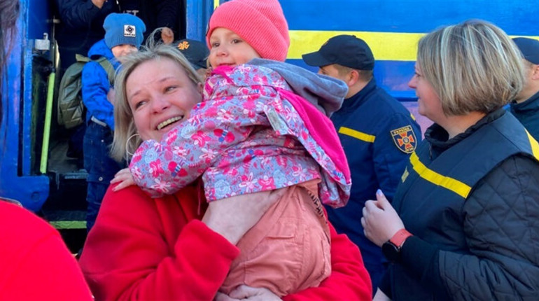 Шлях до безпеки через евакуацію: чи варто наважуватись на доленосне рішення