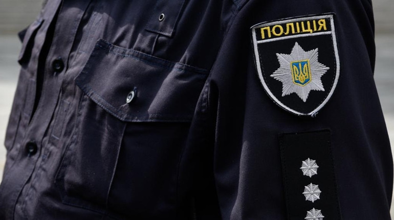 У Переяславі посеред ночі чоловік погрожував кинути гранату в будинок: хроніка поліції 19 жовтня