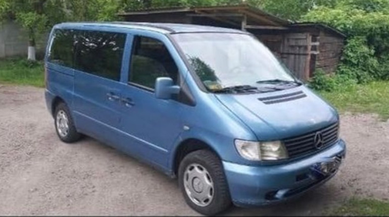 Вараська громада купила два автомобілі для ЗСУ